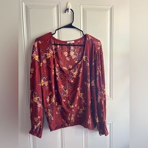 Maurice’s cinched waist floral blouse